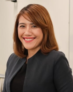 Amparo Dinagsao Headshot
